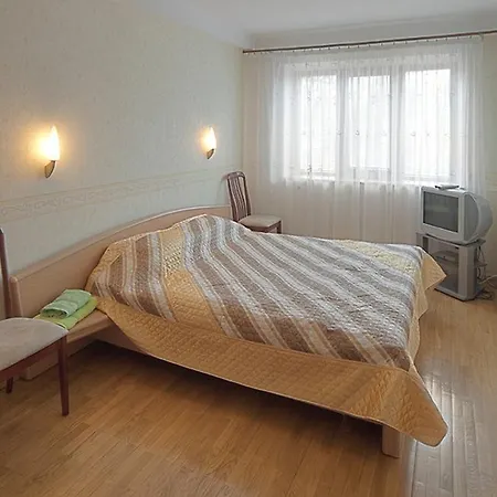 Квартира По Улице Большая Васильковская, 129 Kyiv Exterior photo