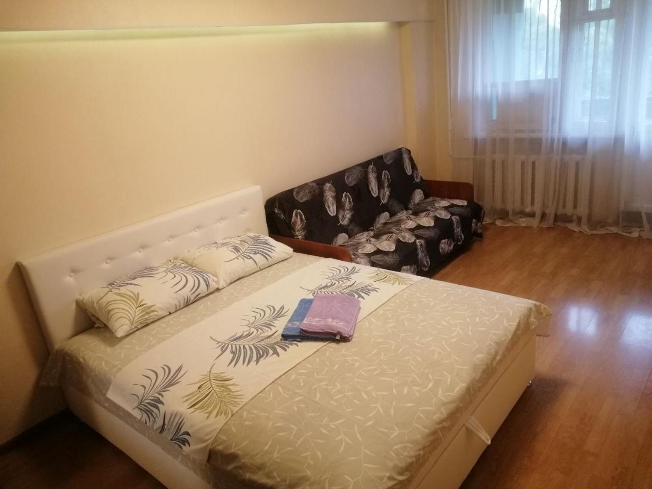 по улице большая васильковская, 129 *