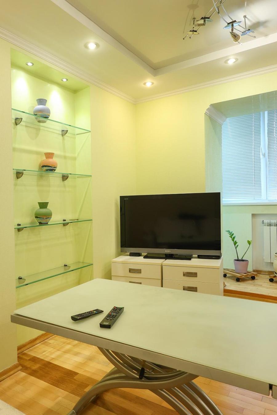 по улице большая васильковская, 129 Apartment *