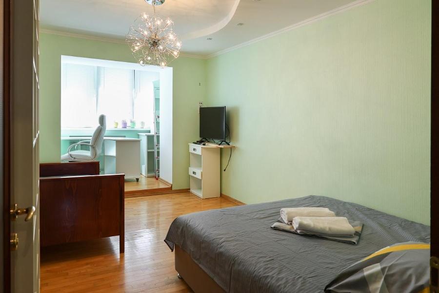 по улице большая васильковская, 129 Apartment *