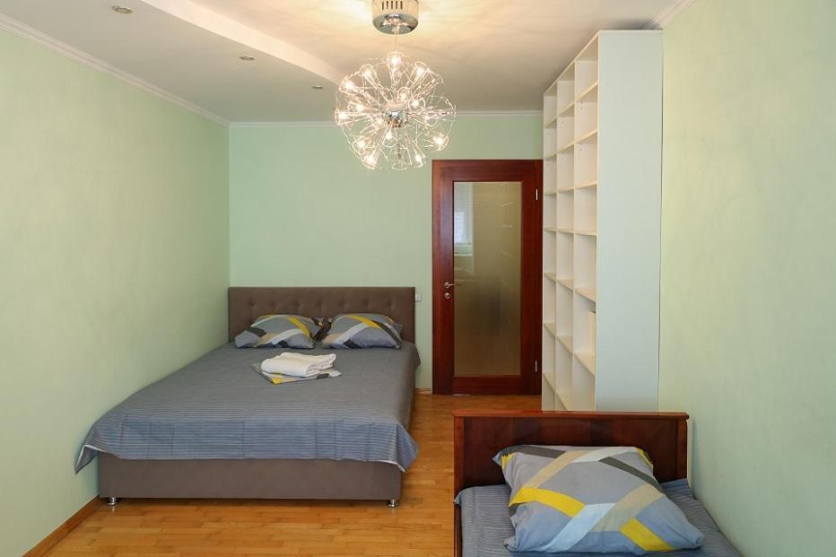 по улице большая васильковская, 129 * Kyiv