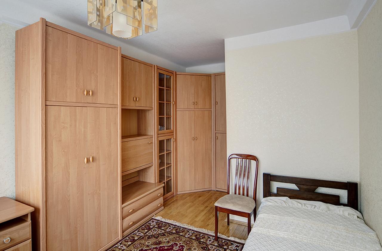 по улице большая васильковская, 129 Kyiv